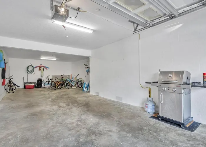 Perfect 2-bed 2-bath Townhome With 1390 Sq Ft And Garage By The * Clearwater Beach