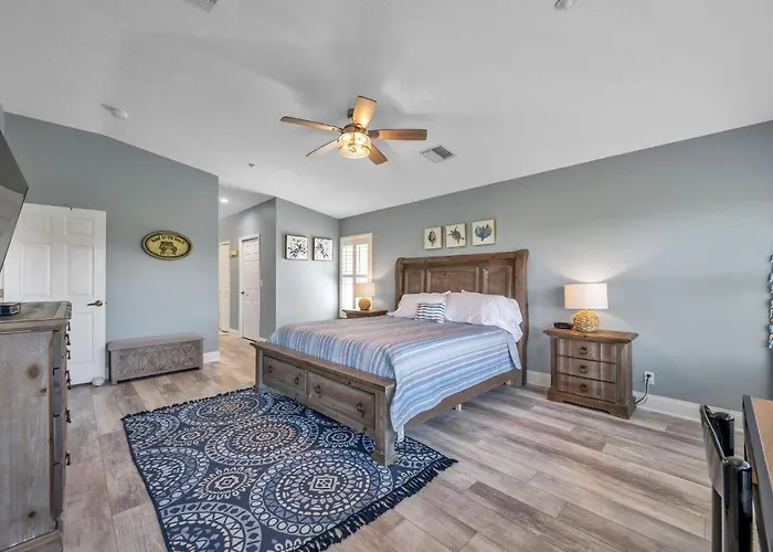 Perfect 2-bed 2-bath Townhome With 1390 Sq Ft And Garage By The