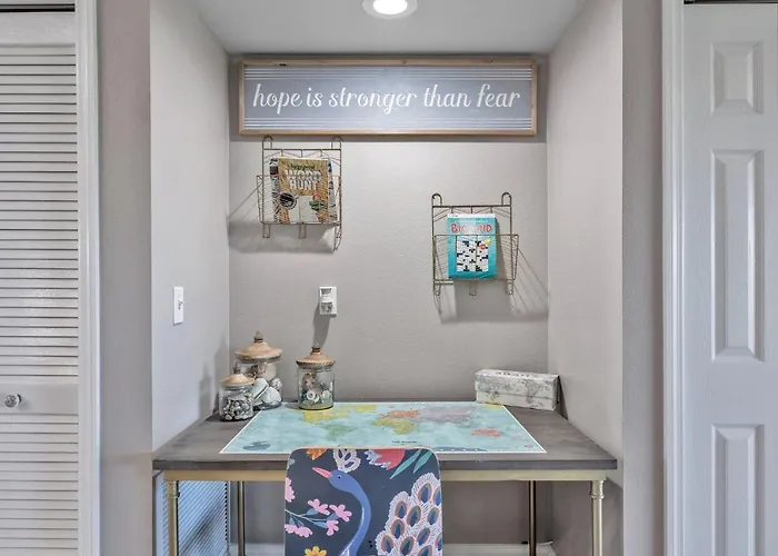 Perfect 2-bed 2-bath Townhome With 1390 Sq Ft And Garage By The *