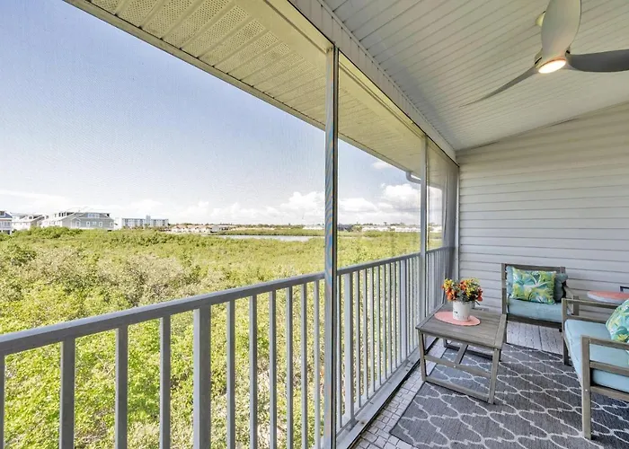 Apartment Perfect 2-bed 2-bath Townhome With 1390 Sq Ft And Garage By The